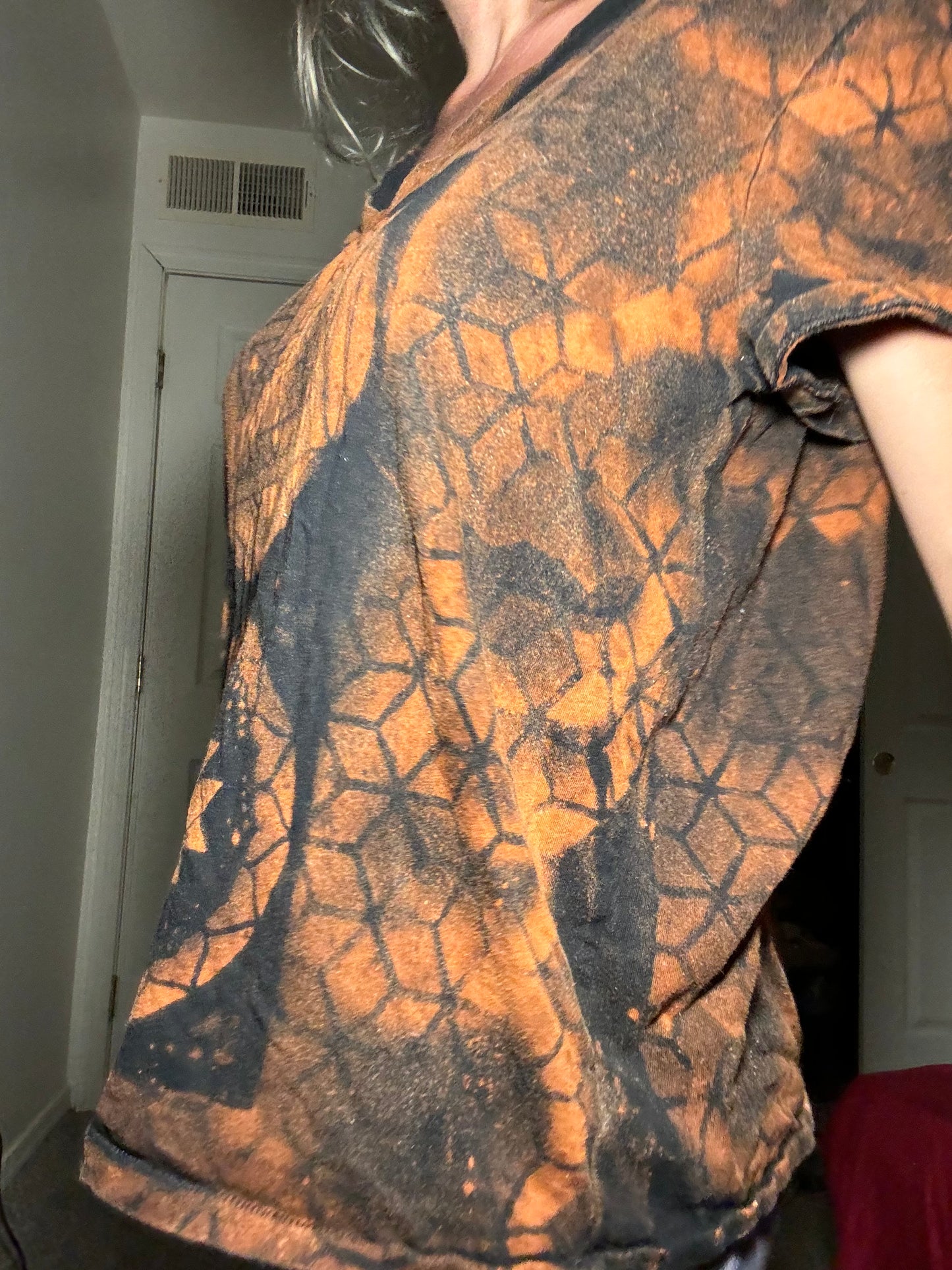 Bleach dye top